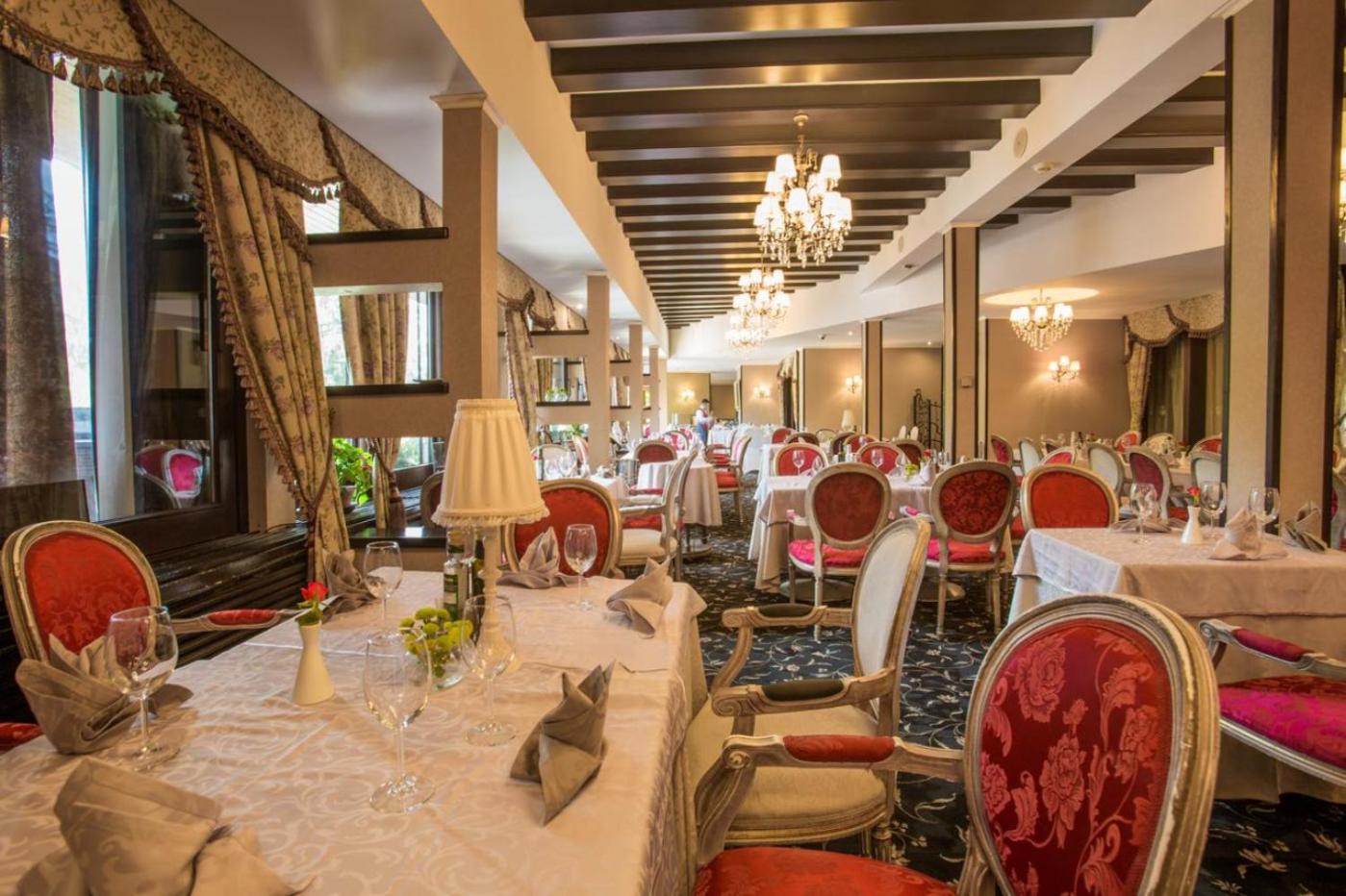 Alpin Aparthotel 2302 Poiana Brașov Zewnętrze zdjęcie